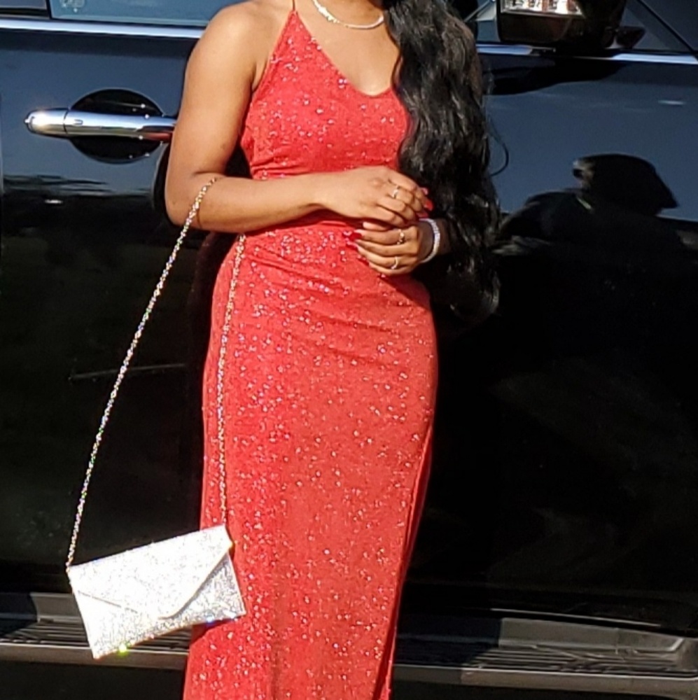 PROM DRESS (RED) - Picture 4 of 6